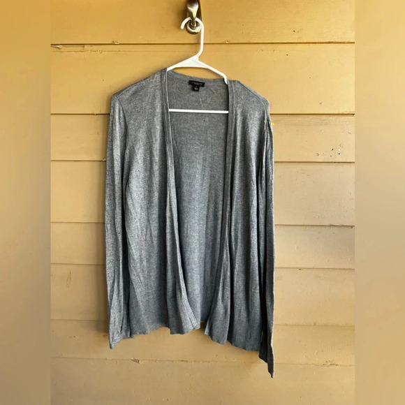 Ann Taylor Factory - Grey Cardigan - Size Medium - Picture 1 of 5